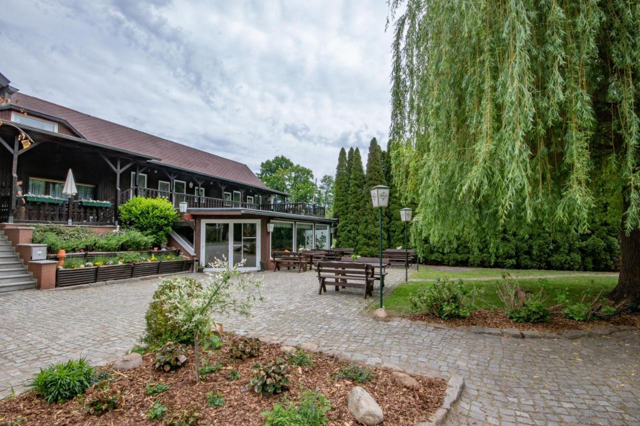 Hotel Storchennest Spreewald à Vetschau/Spreewald Extérieur photo